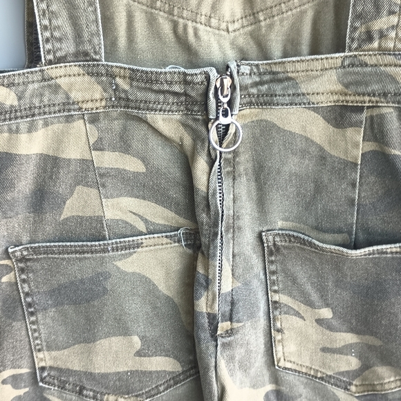 Dance & Marvel - Picture 3 of 9